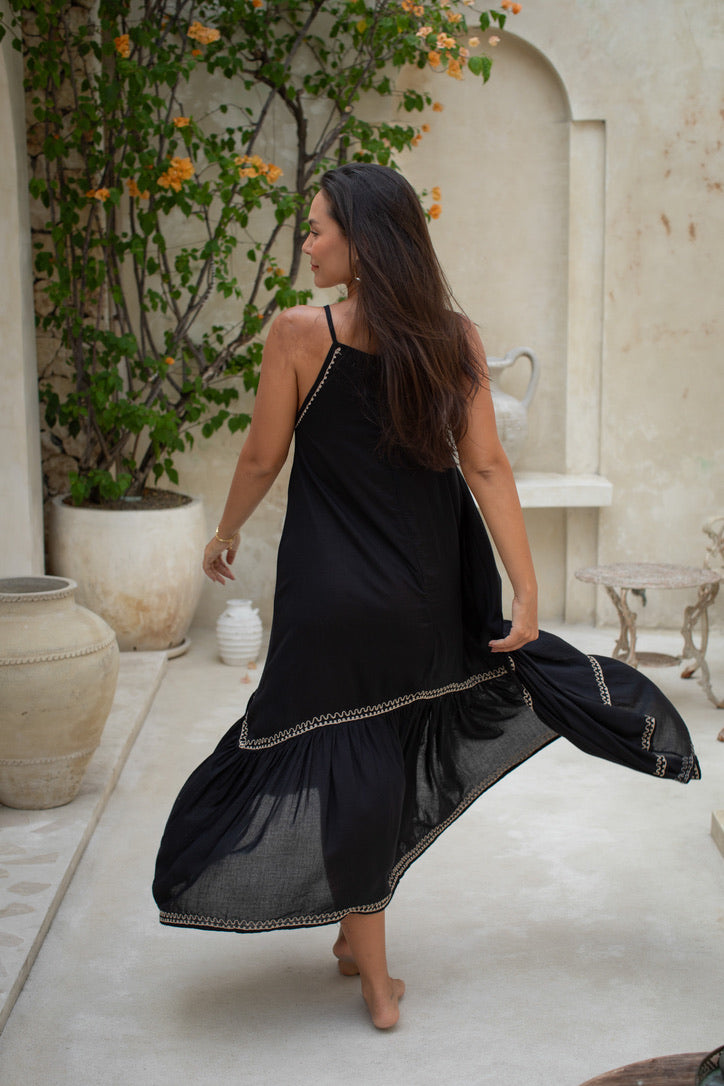 Amichi High Low Maxi | Vacation Ready Maxi Dresses Boho Chic Styles | Coco Rose One Size / Black / Rayon Amichi High Low Maxi | Vacation Ready Maxi Dresses Boho Chic Styles | Coco Rose One Size / Black / Rayon