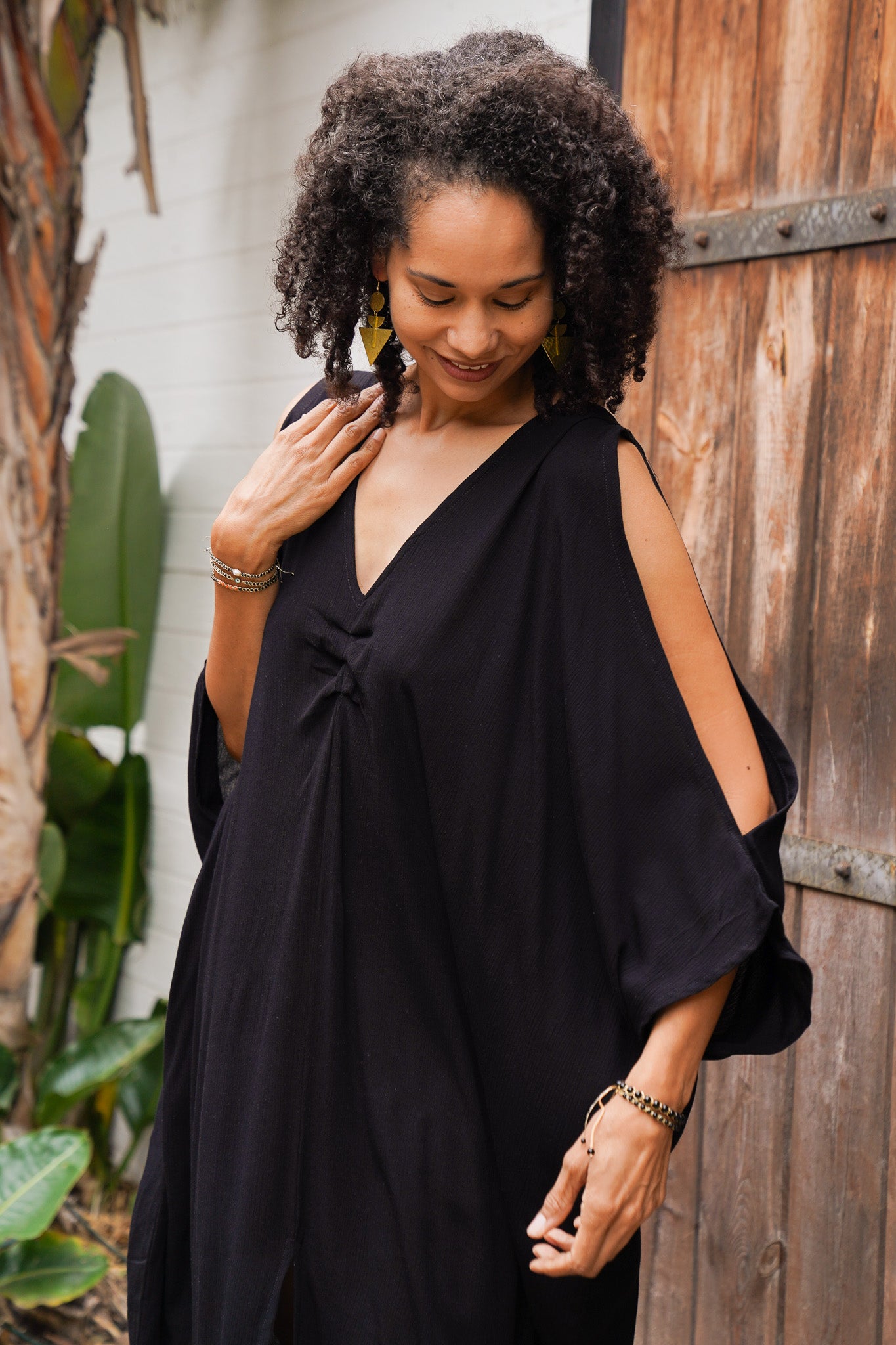 Cold shoulder outlet caftan