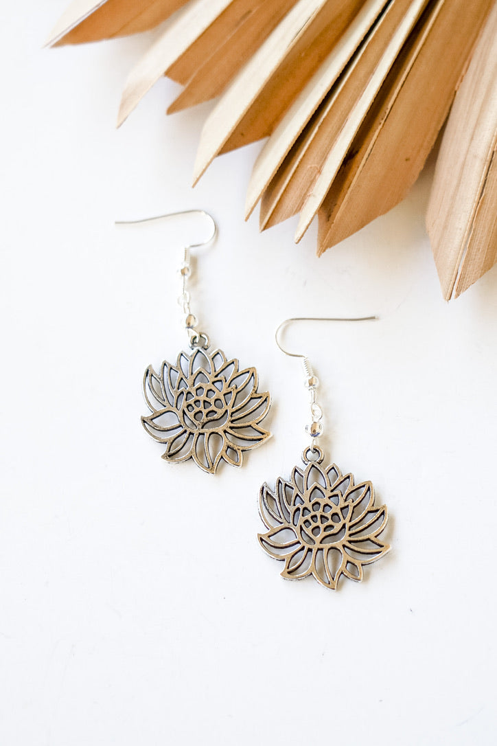 Sm Lotus Alloy Earrings | Shop Bali Queen