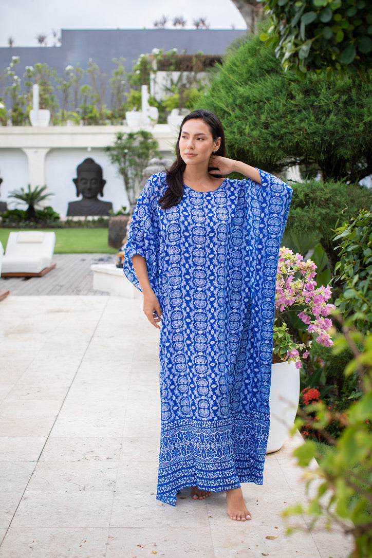 Shops long kaftans