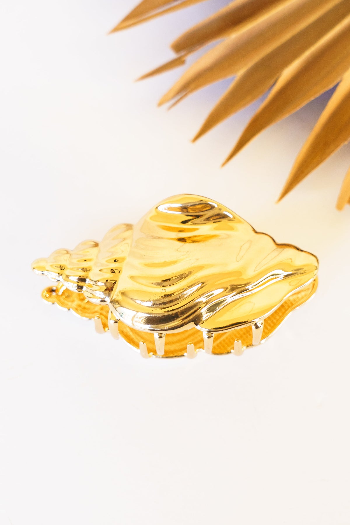 Golden Conch Clip | Shop Coco Rose Boutique Beach & Resort Wear