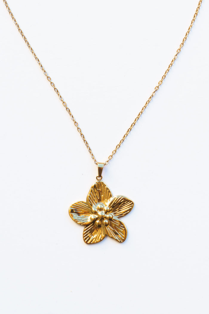 Island Bloom Pendant Necklace | Shop Coco Rose Boutique Beach & Resort Wear
