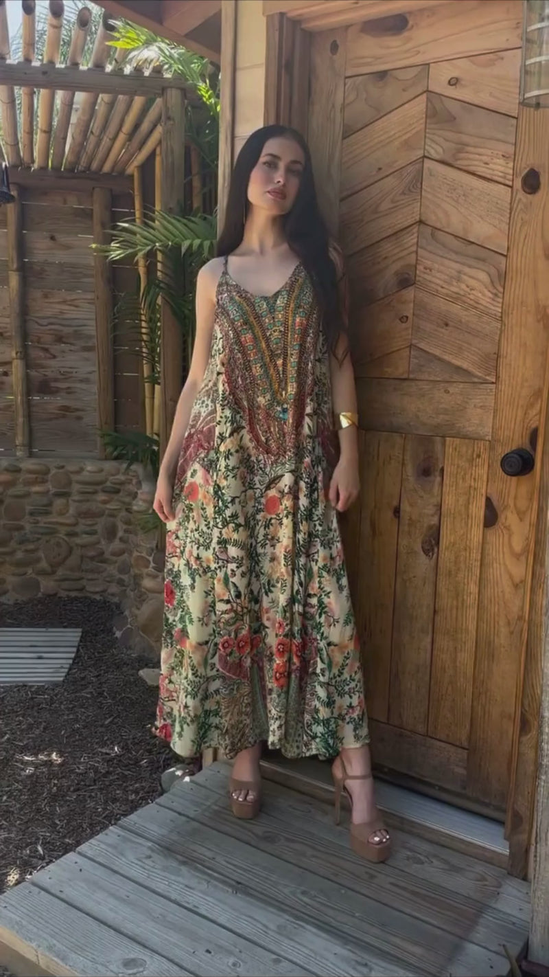Bombay Tank Maxi