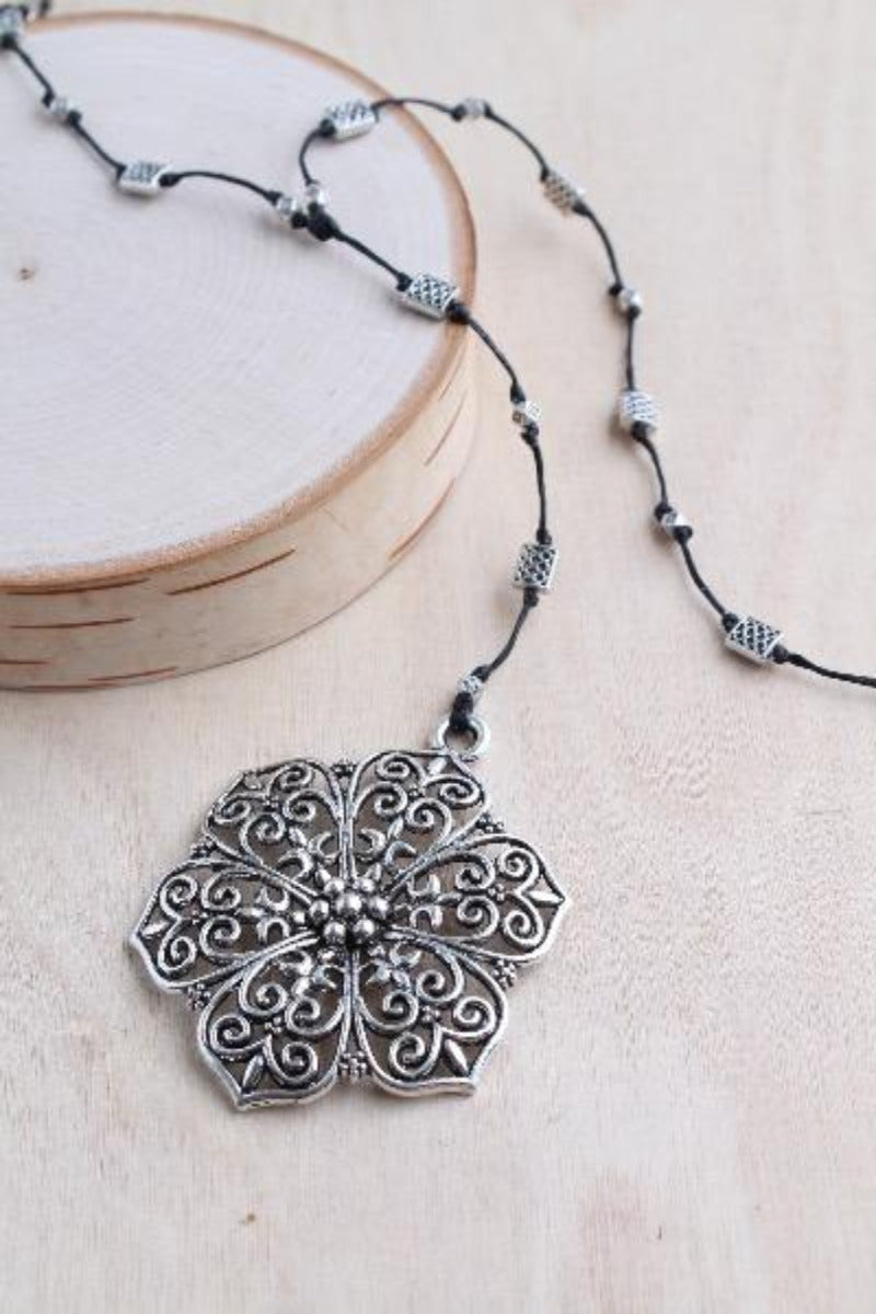 Hibiscus Alloy Necklace